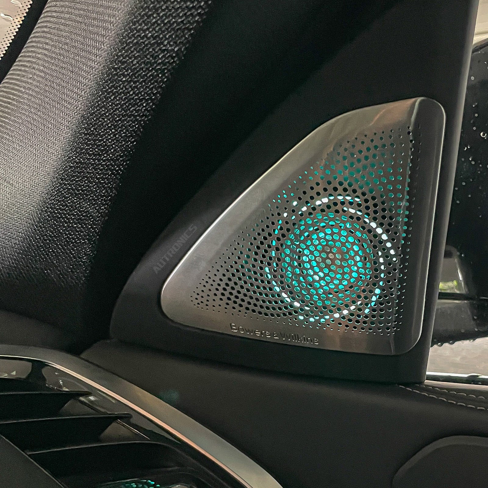 LED Lautsprecher-Abdeckungen Nachrüsten – Ambientebeleuchtung für BMW X5/X7 G05 G07