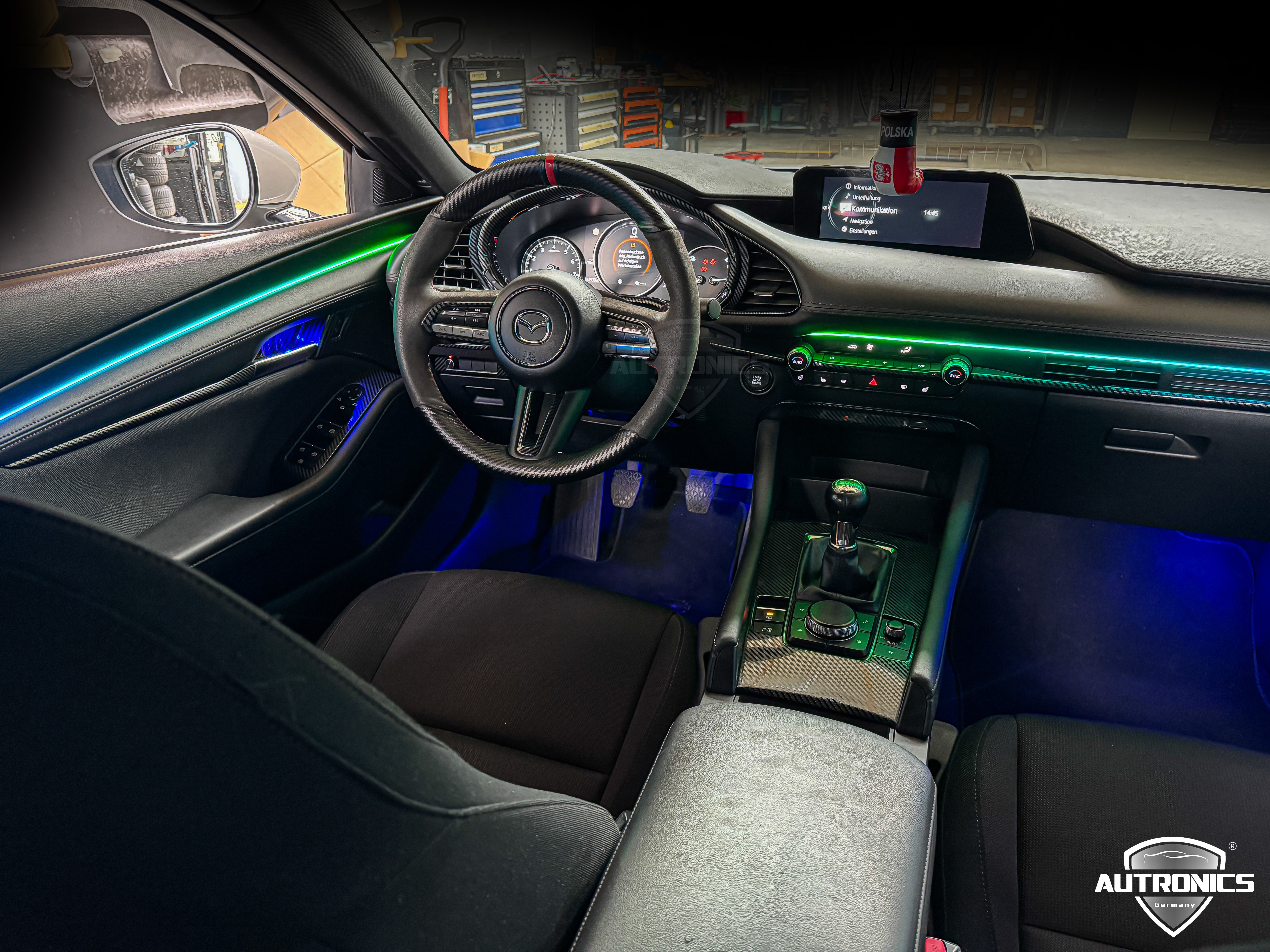 Dynamische LED Ambientebeleuchtung Nachrüstung für Mazda 3 Premium Innenraumbeleuchtung mit RGB-App-Steuerung & Farbverlaufseffekt