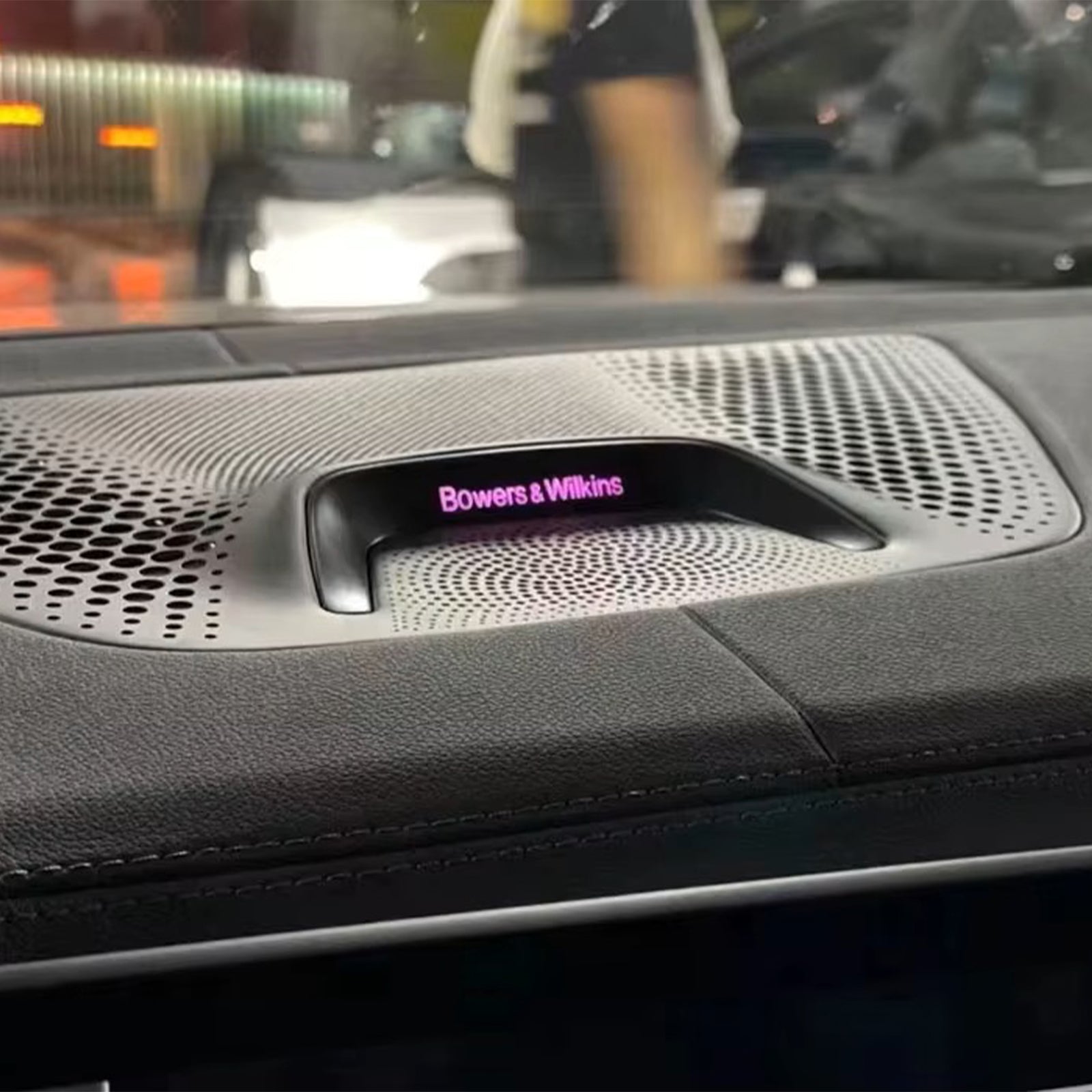 LED Lautsprecher-Abdeckungen Nachrüsten – Ambientebeleuchtung für BMW X5/X7 G05 G07