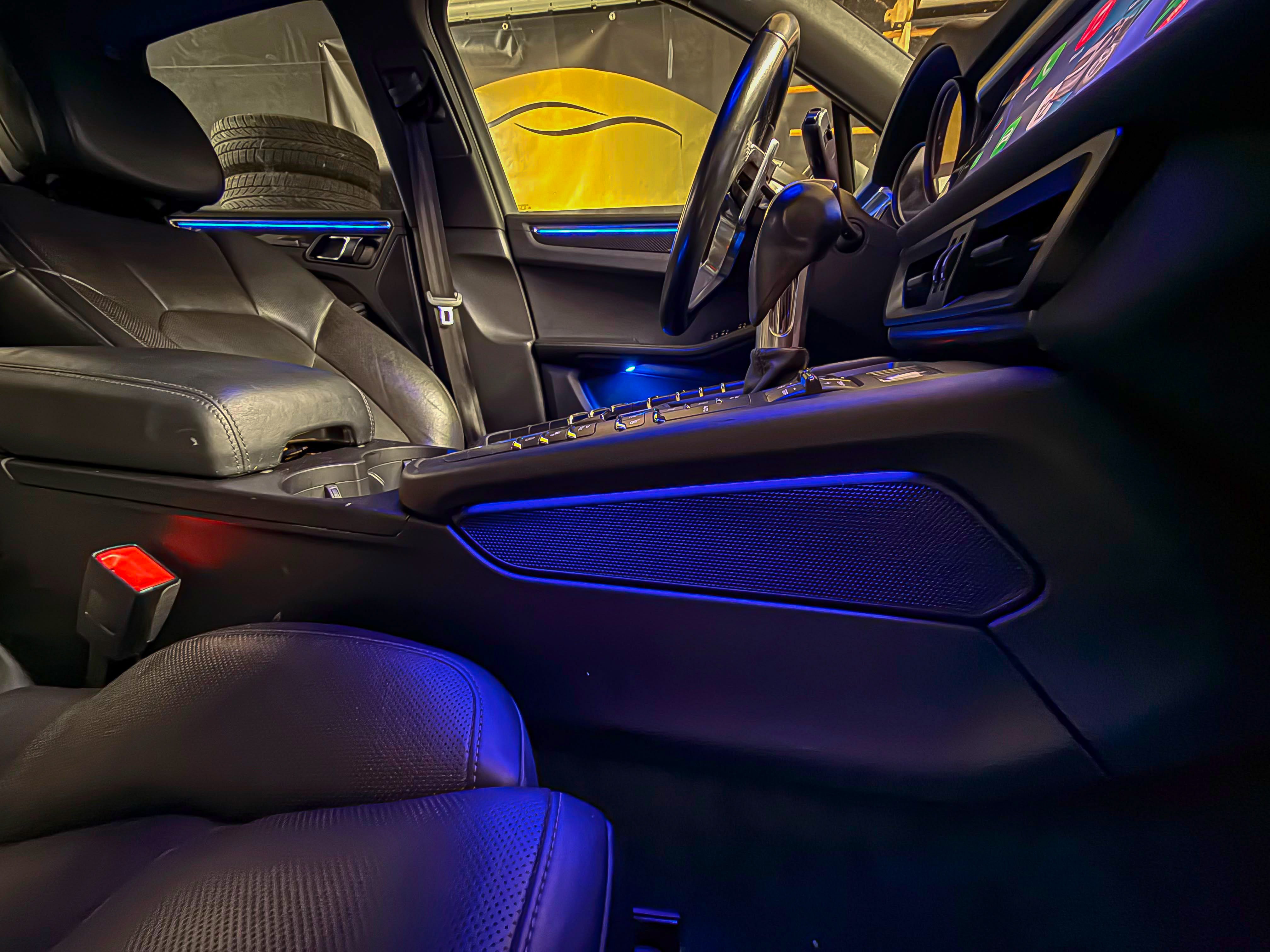 LED Ambientebeleuchtung Nachrüsten – Premium Innenraumlicht für Porsche Macan 95B