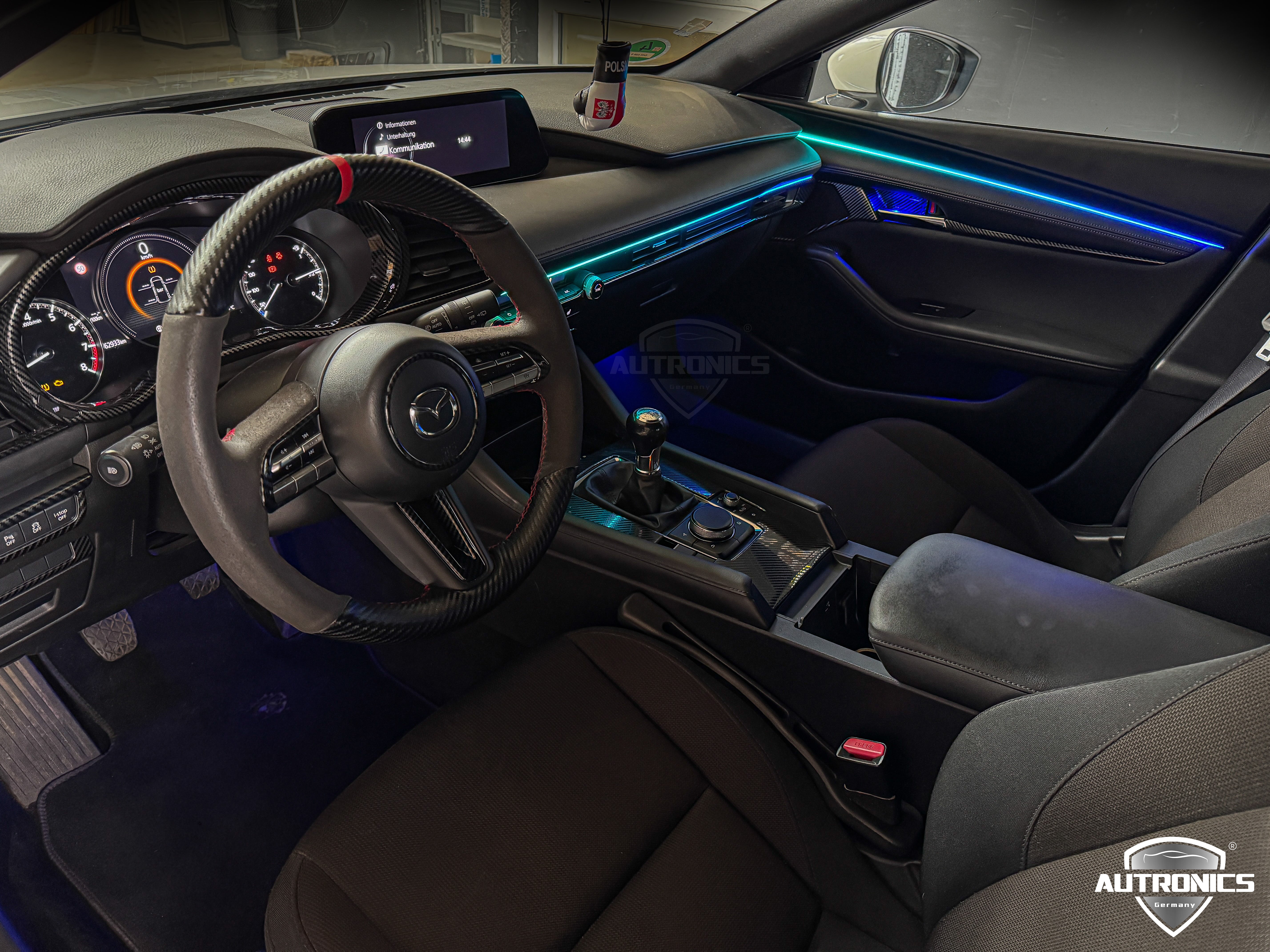 Dynamische LED Ambientebeleuchtung Nachrüstung für Mazda 3 Premium Innenraumbeleuchtung mit RGB-App-Steuerung & Farbverlaufseffekt