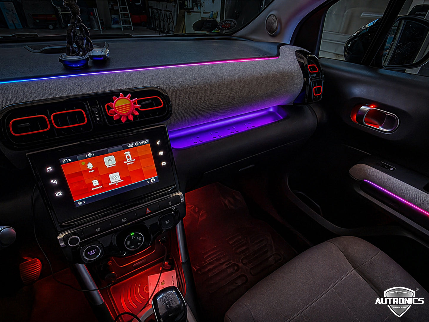 Citroen C3 Ambientebeleuchtung Nachrüstung RGB LED – Dynamische Innenraumbeleuchtung mit App Steuerung inkl. Einbau